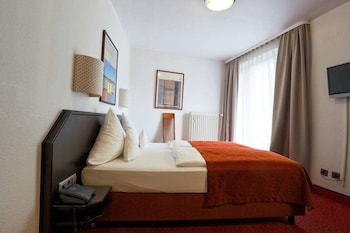 Superior Single Room, Courtyard View