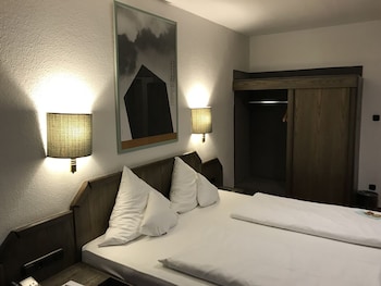 Double Room, 1 Queen Bed, City View