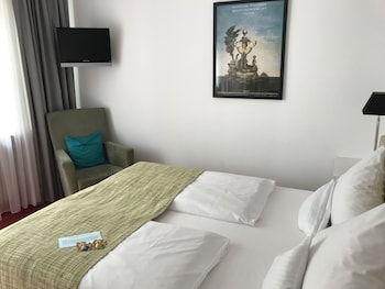 Superior Single Room, Courtyard View
