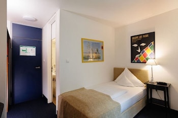 Single Room, City View