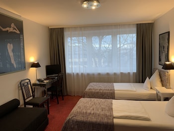 Triple Room, City View
