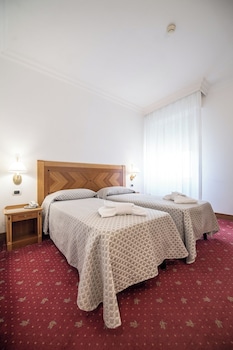 Standard Room, 2 Twin Beds, Non Smoking