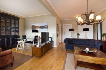 Suite (Master)
