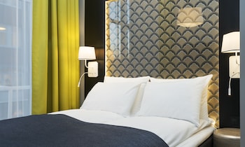 Standard Room, 1 Queen Bed, Non Smoking