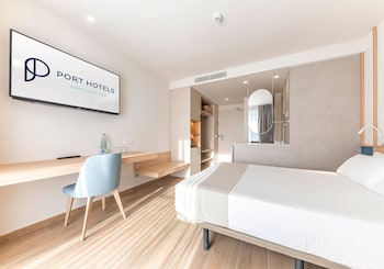 Triple Room, Terrace (2 Adults)