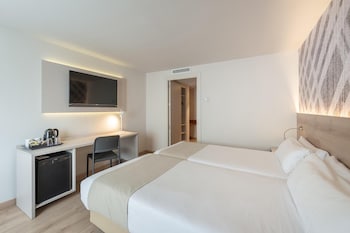 Double Room (1 adult + 1 child)