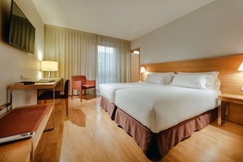 Triple Room (Extra Bed 2 adults + 1 child)