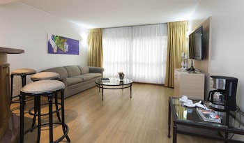 Suite, 1 Bedroom, Jetted Tub