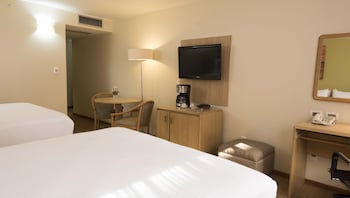 Standard Room, 2 Queen Beds