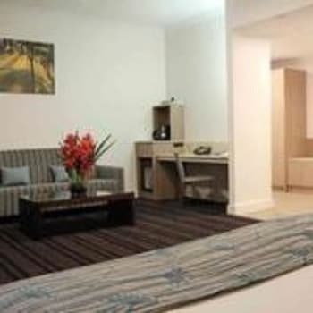 Deluxe Room, 1 King Bed