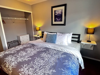 Three-Bedroom Apartment 108, No air conditioning. BL-RES-12549