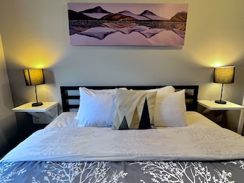 Three-Bedroom Apartment 116 - Loft, No air conditioning. BL-RES-12551