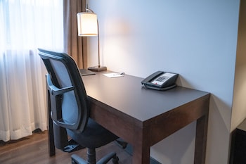 Superior King Suite