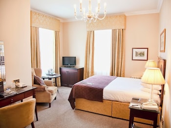 Mansion House Classic