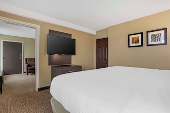 Suite, 1 King Bed, Non Smoking