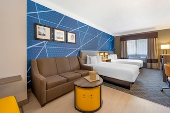 Suite, 2 Queen Beds, Accessible, Non Smoking