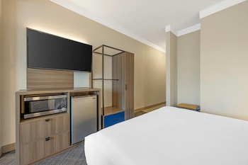 Room, 1 King Bed, Non Smoking