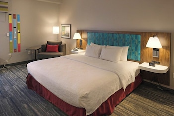 One king large room non smoking