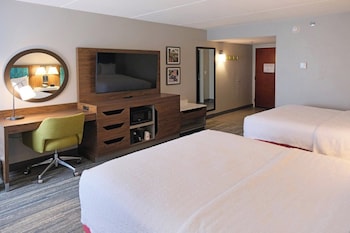 Two queen beds non smoking