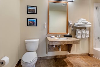 Suite, Multiple Beds, Accessible, Non Smoking