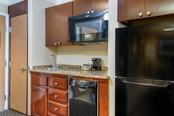 Suite, 1 King Bed with Sofa bed, Accessible, Non Smoking