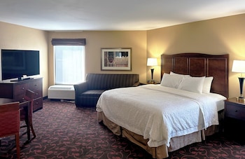 2 King Beds Family Suite