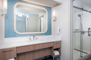 Suite, 1 Bedroom, Non Smoking (2 Double Beds)