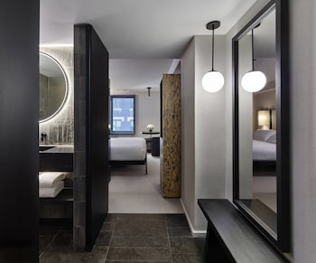 Premium Room, 1 King Bed (NoMad)
