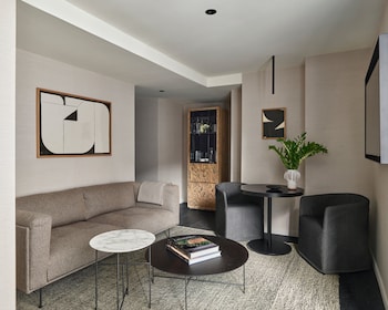 Empire State Suite with Terrace