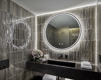 Premium NoMad Suite