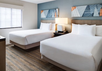 Suite (Specialty, 2 Double Beds & Sofa Bed)