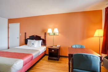 Standard Room, 1 Queen Bed, Non Smoking