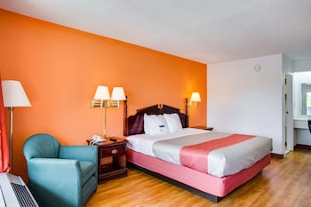 Standard Room, 1 Queen Bed, Non Smoking