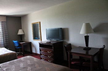 Standard Room, 2 Queen Beds, Non Smoking, Kitchenette