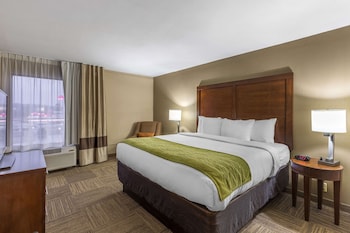 Suite, 1 King Bed, Non Smoking