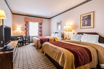 Standard Room, 2 Queen Beds, Non Smoking