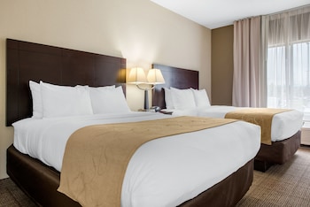 Suite, Multiple Beds, Non Smoking (2 Queen Beds and Sleeper Sofa)