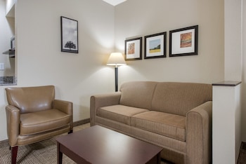 Suite, 1 King Bed with Sofa bed, Non Smoking (Top Floor)