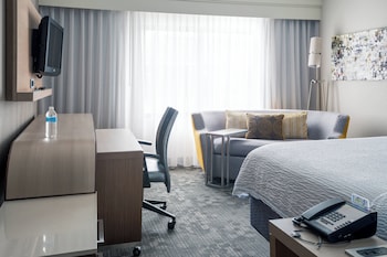 Room, 1 King Bed with Sofa bed