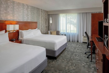 Room, 2 Queen Beds, Hearing Accessible