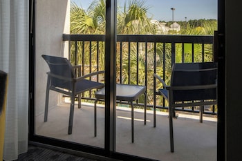 Room, 2 Queen Beds, Balcony