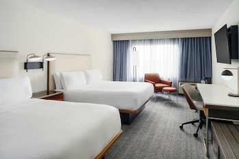 Room, Multiple Beds (Mobility/Hearing Access, Roll-in Shwr)