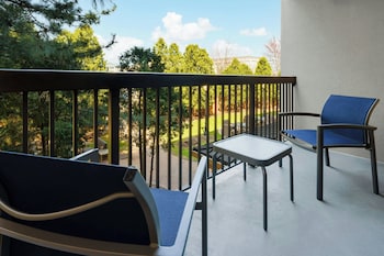 Room, 1 King Bed, Balcony