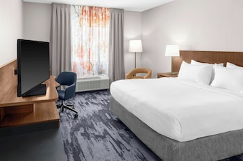 Room, 1 King Bed, Hearing Accessible (Transfer Shower)