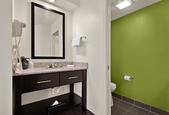 Business Room, 2 Queen Beds, Non Smoking