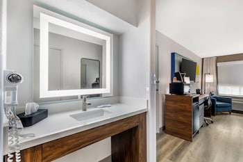 Room, 1 King Bed, Accessible, Non Smoking