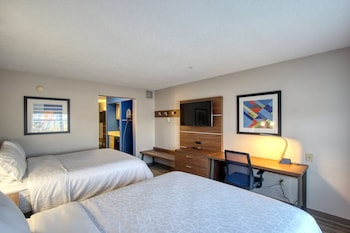 Suite, Multiple Beds