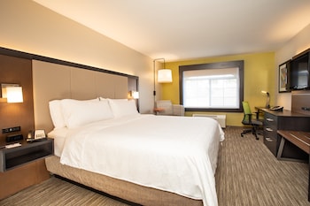 Standard Room, 1 King Bed, Mobility Accessible (Transfer Shower)