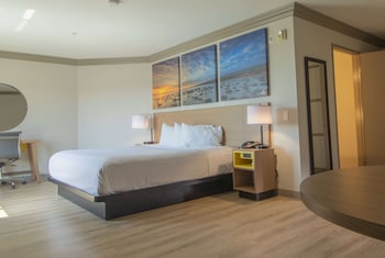 Room, 1 King Bed, Accessible, Non Smoking (Mobility/Hearing Impaired)