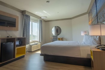 Standard Room, 1 King Bed